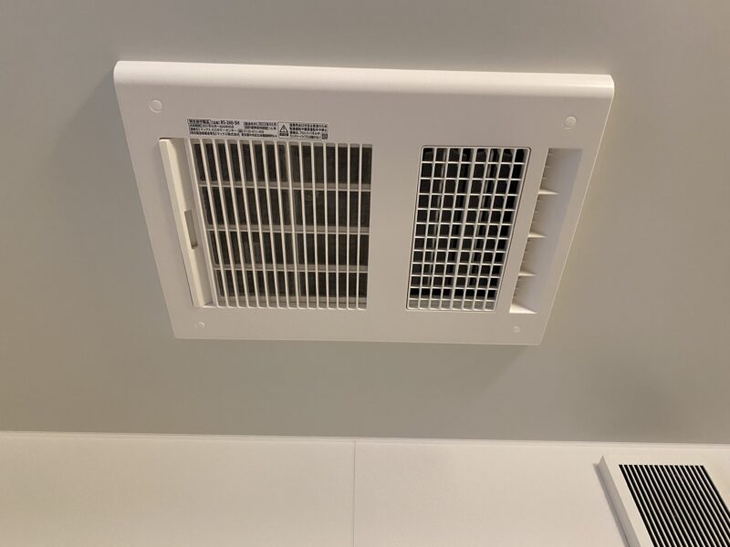 セキスイハイムの浴室乾燥機（雨天や花粉時期のメイン乾燥手段）