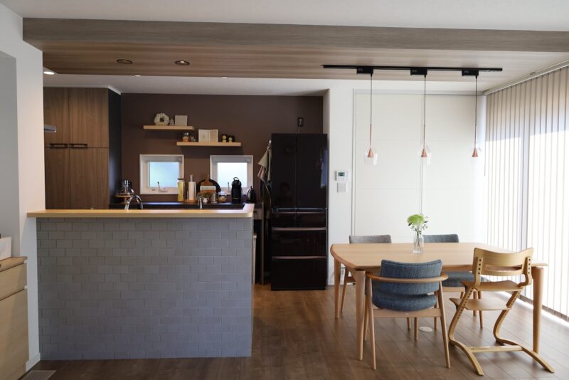 リシェルSI キッチン全体像 タイル 下げ天井