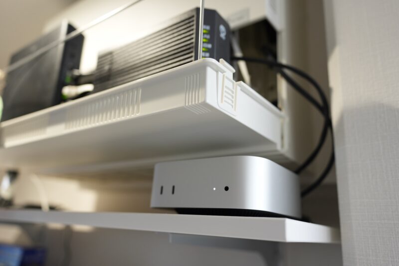 快適エアリーの制御プログラムを動かしているMac mini
